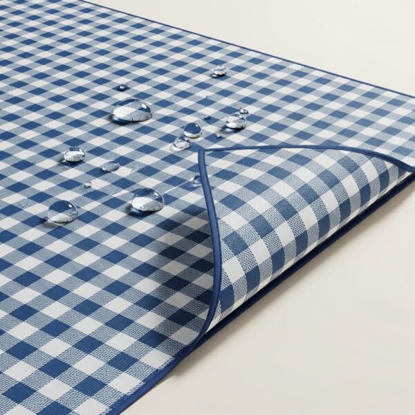 Lightweight Picnic Blanket 800g Waterproof – Extra Large, Foldable & Easy to Carry - Image 4